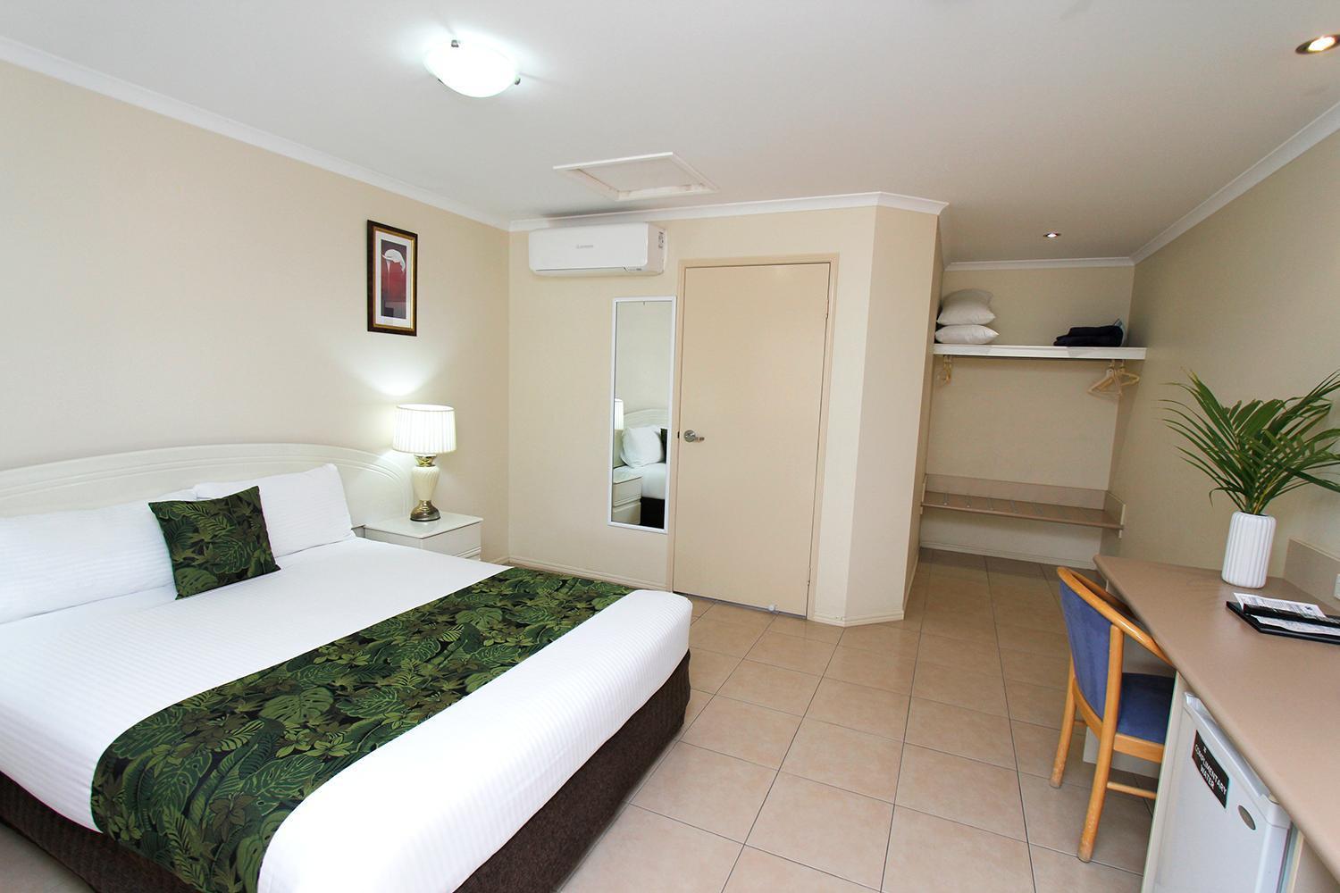 The Palms Motel Чинчила Екстериор снимка