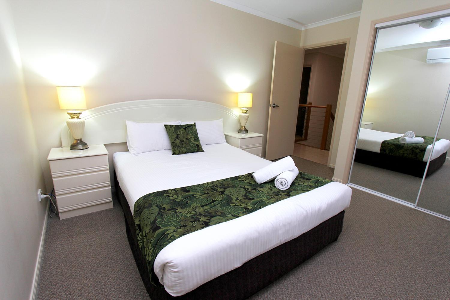 The Palms Motel Чинчила Екстериор снимка