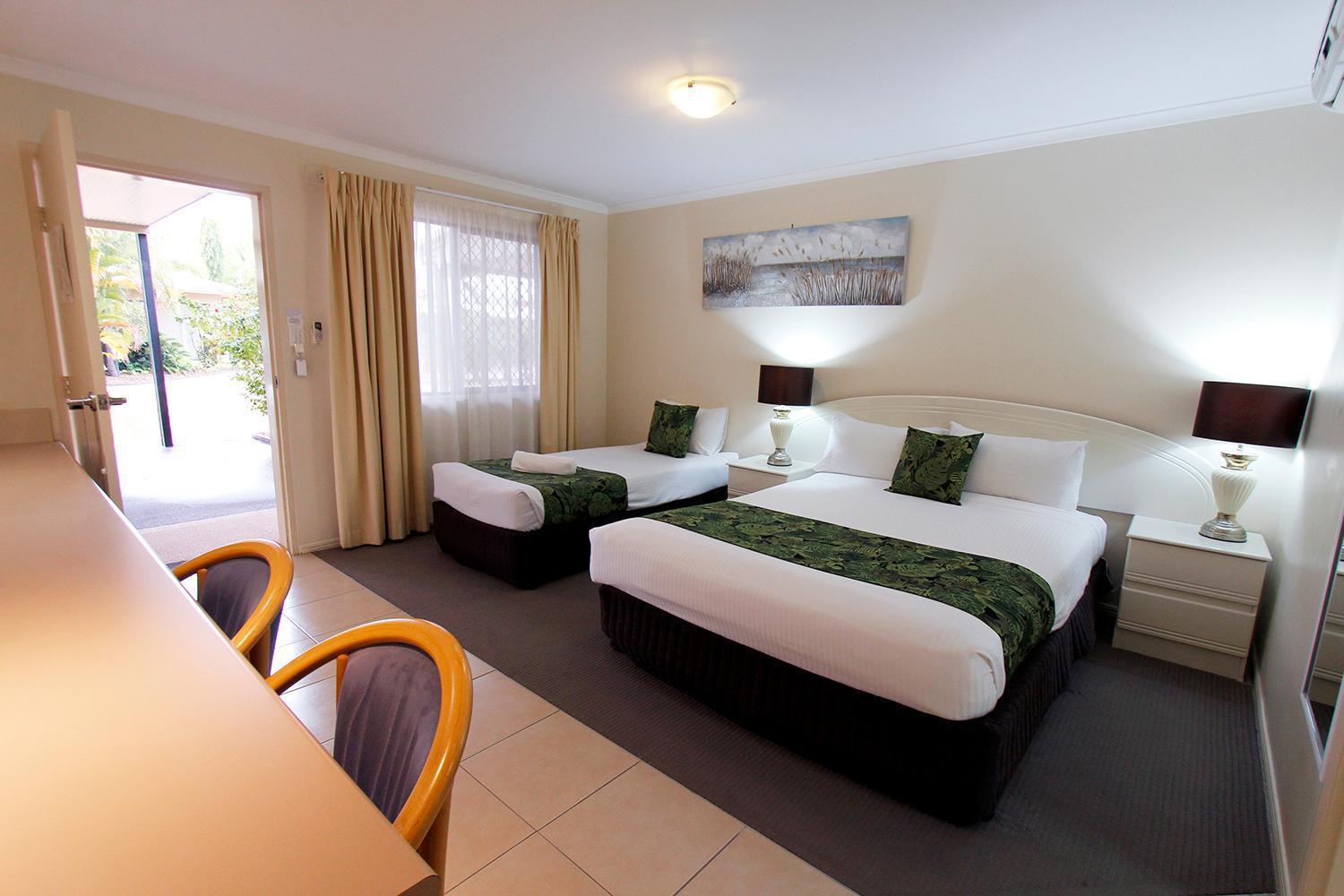 The Palms Motel Чинчила Екстериор снимка