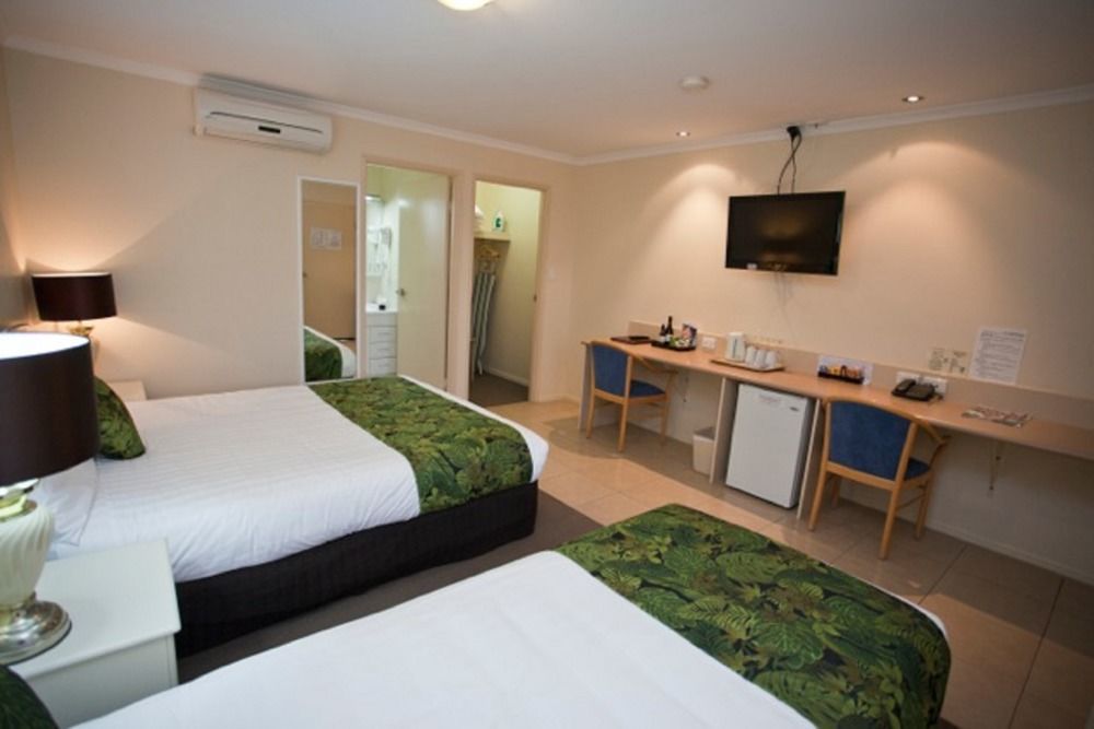 The Palms Motel Чинчила Екстериор снимка