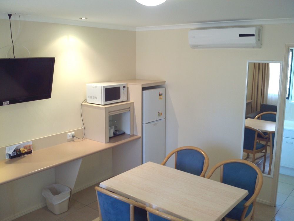 The Palms Motel Чинчила Екстериор снимка