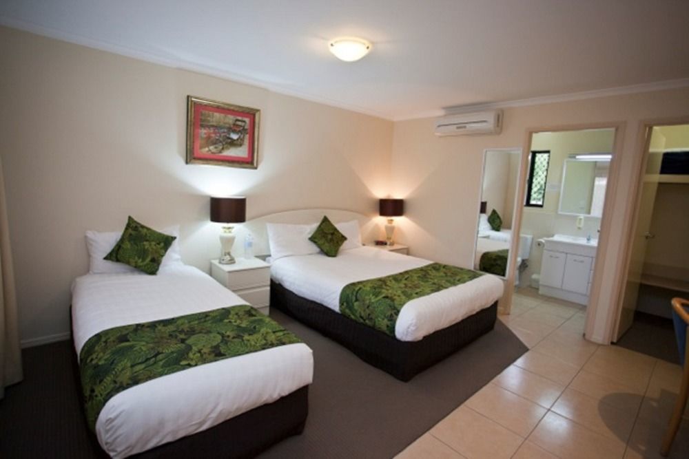 The Palms Motel Чинчила Екстериор снимка